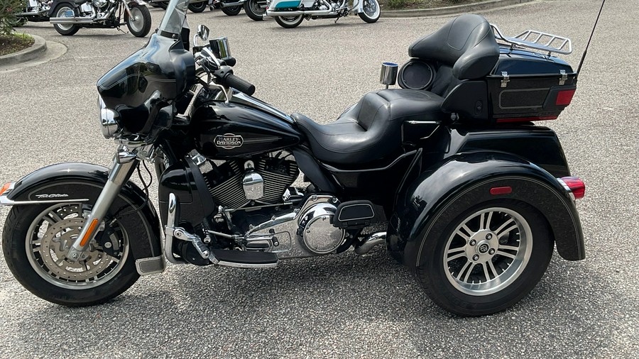 2013 Tri Glide® Ultra - Harley-Davidson®