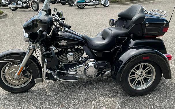 2013 Tri Glide® Ultra - Harley-Davidson®