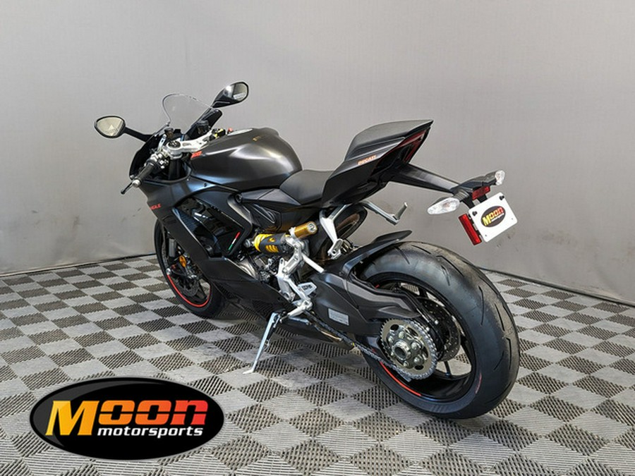 2024 Ducati Panigale V2 Black on Black