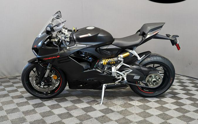 2024 Ducati Panigale V2 Black on Black