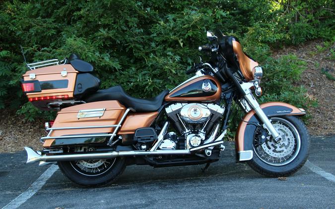 2008 Harley-Davidson® FLHTCU