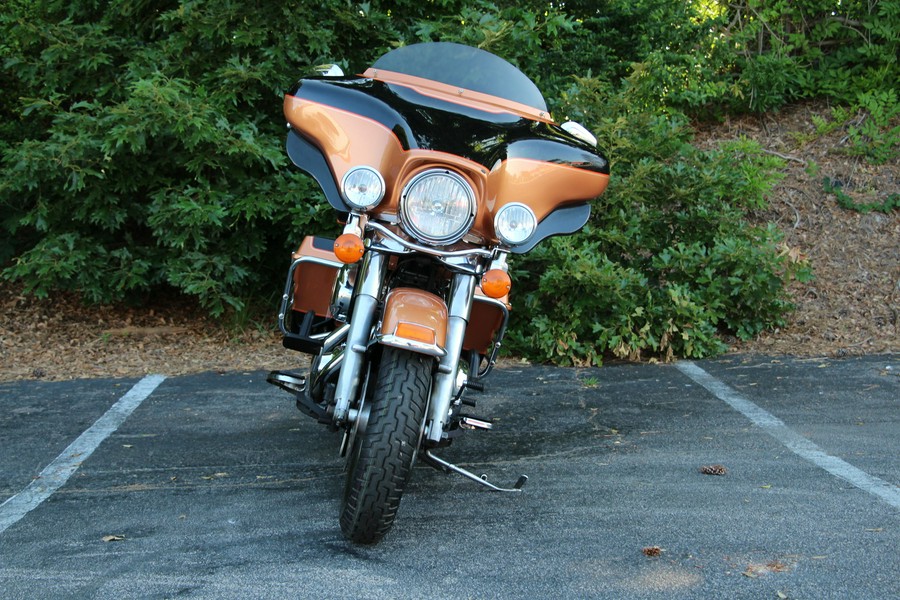 2008 Harley-Davidson® FLHTCU