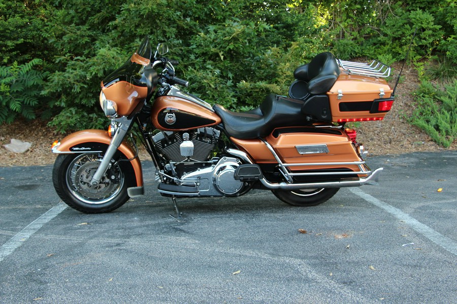 2008 Harley-Davidson® FLHTCU