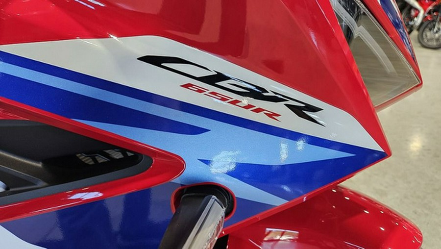 2025 Honda CBR650R E-Clutch