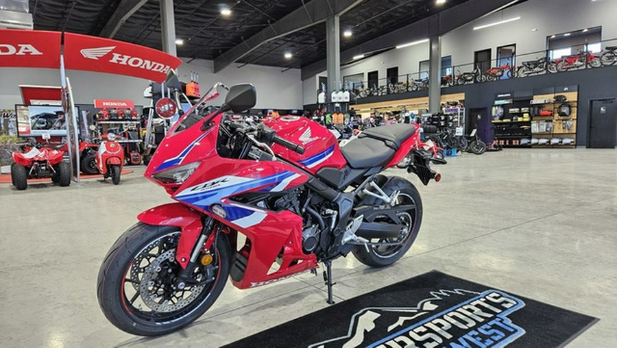 2025 Honda CBR650R E-Clutch