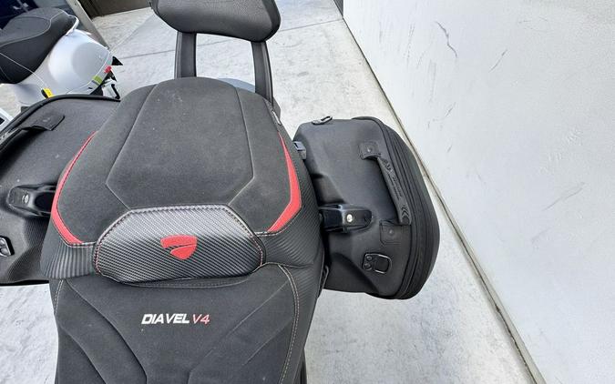 2023 Ducati Diavel V4 Thrilling Black