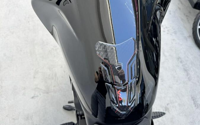 2023 Ducati Diavel V4 Thrilling Black