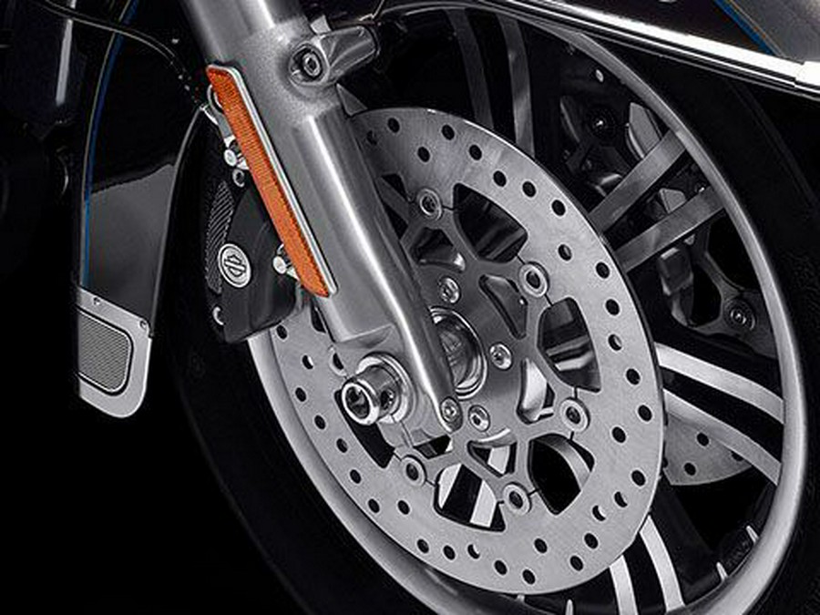 2022 Harley-Davidson Tri Glide Ultra (G.I. Enthusiast Collection)