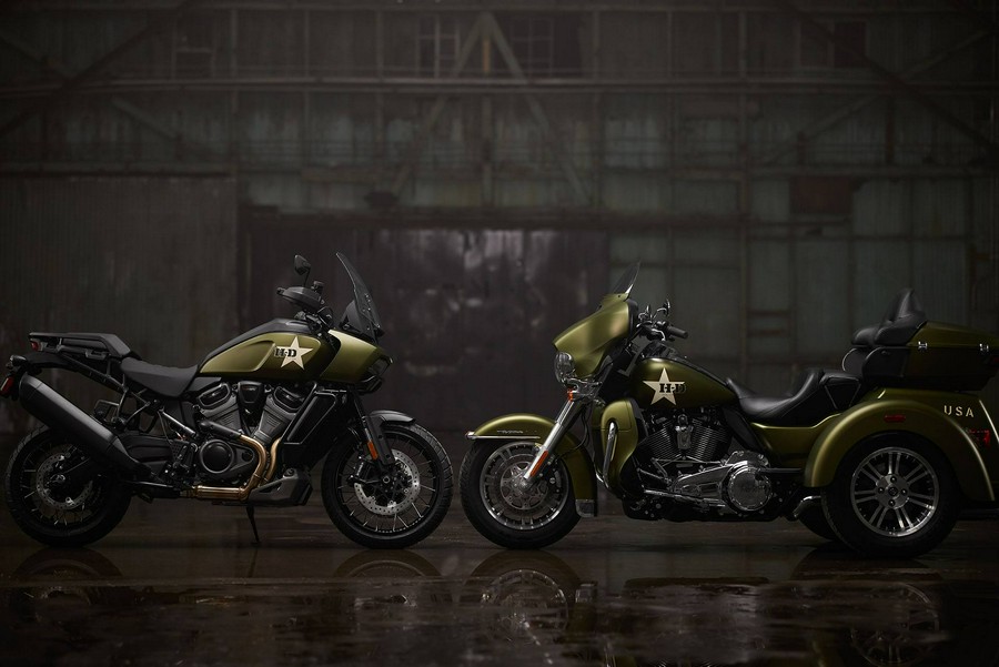 2022 Harley-Davidson Tri Glide Ultra (G.I. Enthusiast Collection)