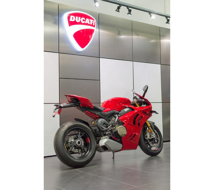 2024 Ducati Panigale V4 S Red