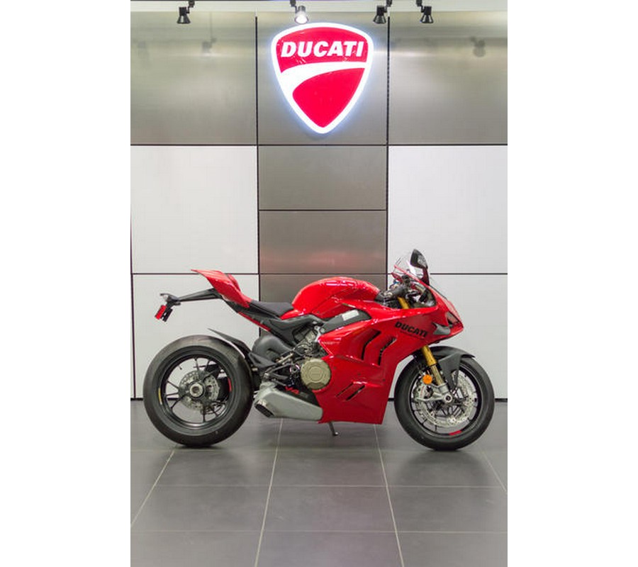 2024 Ducati Panigale V4 S Red