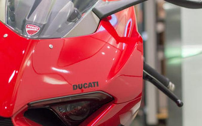 2024 Ducati Panigale V4 S Red