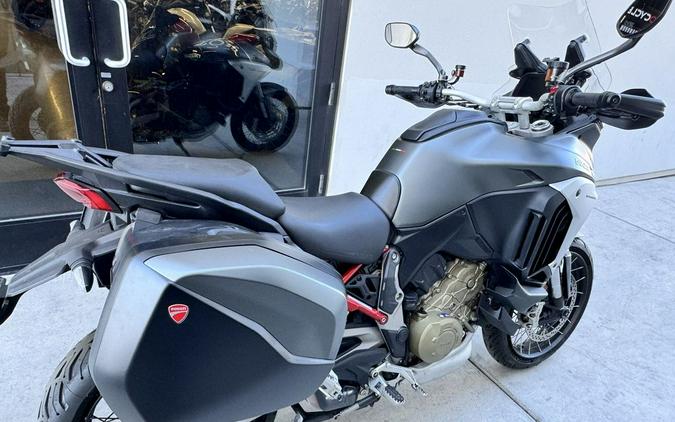 2022 Ducati Multistrada V4S Aviator Grey / Spoked Wheels