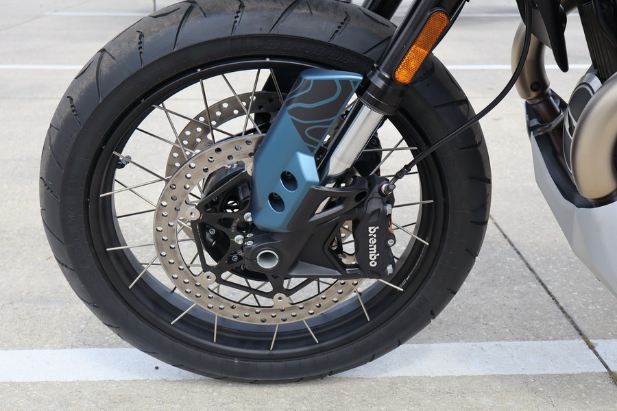 2026 Moto Guzzi V85 TT Travel