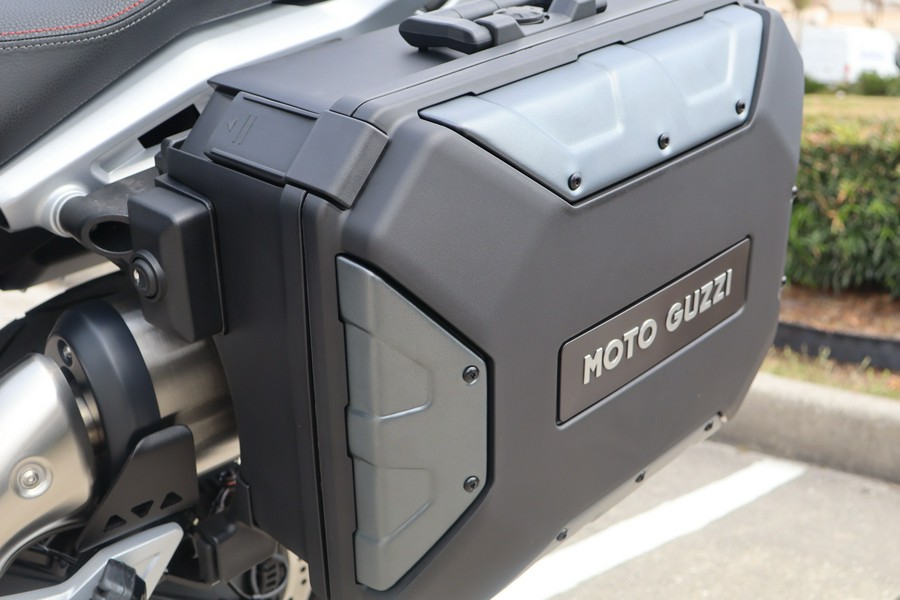 2026 Moto Guzzi V85 TT Travel