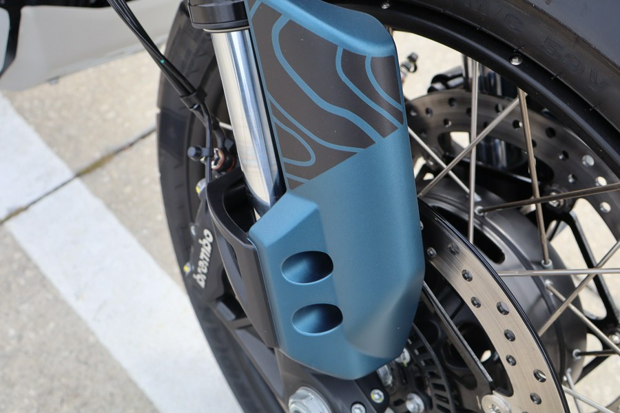 2026 Moto Guzzi V85 TT Travel
