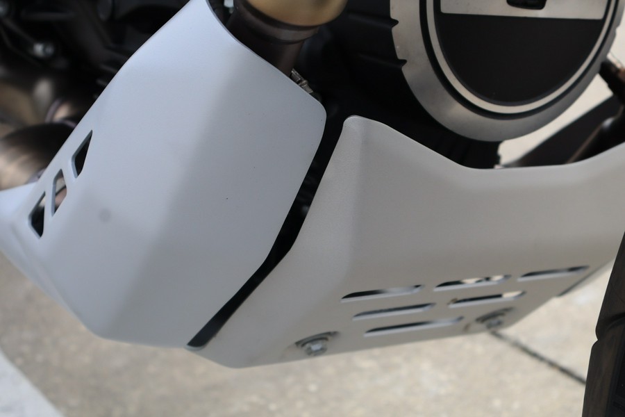 2026 Moto Guzzi V85 TT Travel