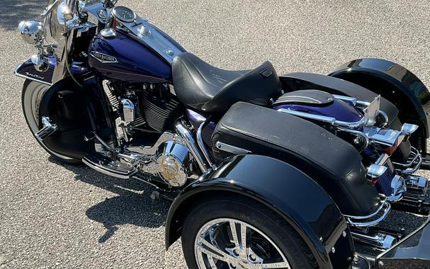 2000 FLHR ROAD KING - Harley-Davidson®