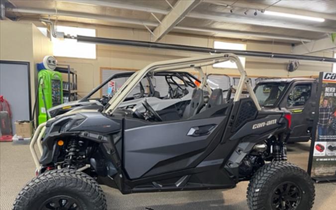 2023 Can-Am Maverick Sport X RC