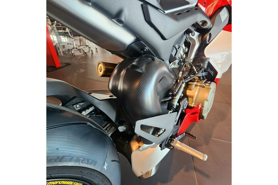 2024 Ducati Panigale V4 R