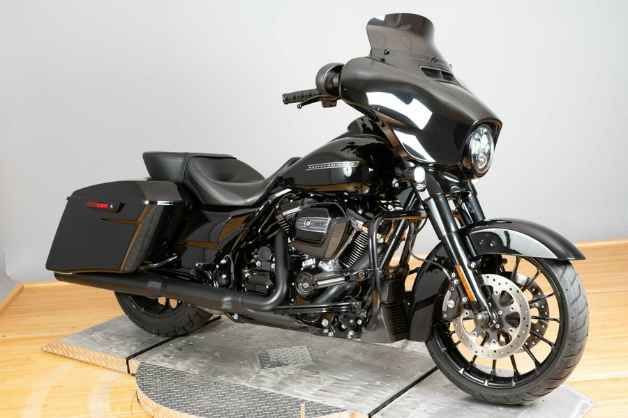 2018 Harley-Davidson Street Glide Special