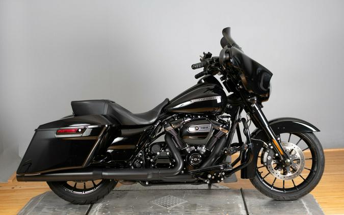 2018 Harley-Davidson Street Glide Special