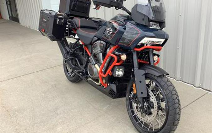 2025 Harley-Davidson CVO™ Pan America®