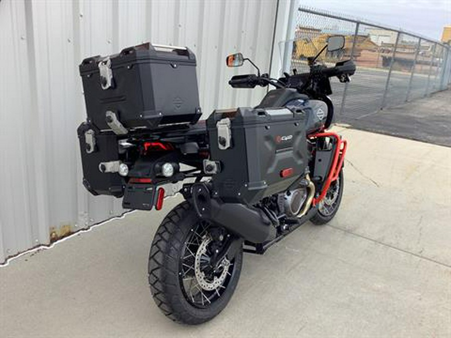 2025 Harley-Davidson CVO™ Pan America®