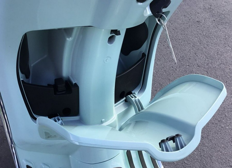 2023 Vespa Primavera 50