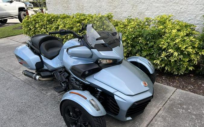 2022 Can-Am® Spyder F3 Limited Dark Wheels