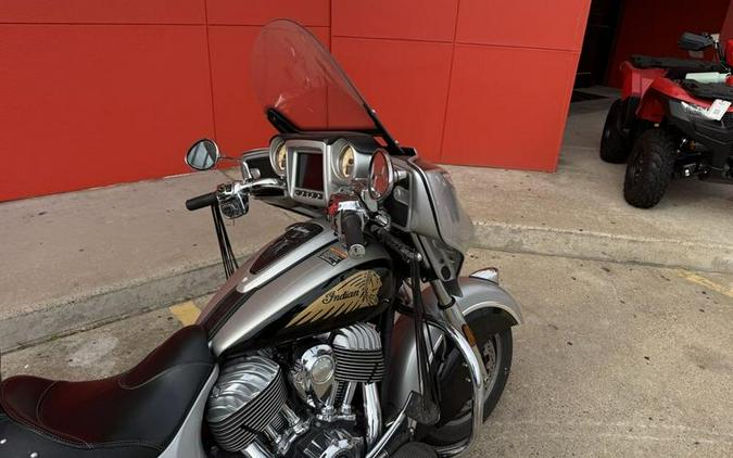 2017 Indian Motorcycle® Chieftain® Star Silver Over Thunder Black