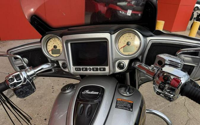 2017 Indian Motorcycle® Chieftain® Star Silver Over Thunder Black