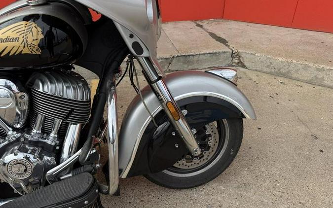 2017 Indian Motorcycle® Chieftain® Star Silver Over Thunder Black
