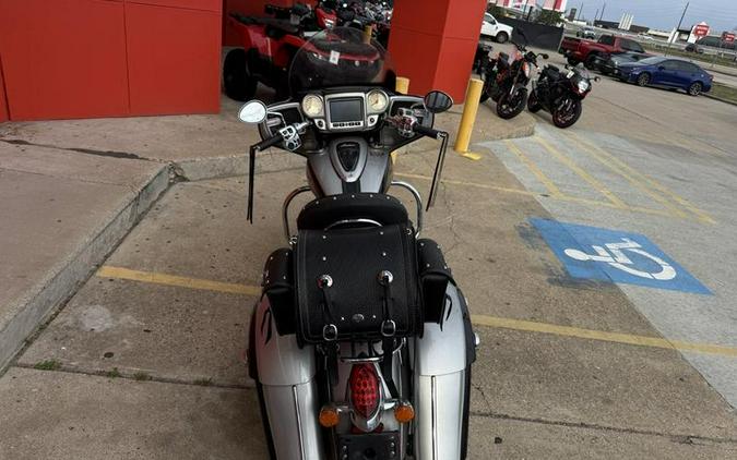 2017 Indian Motorcycle® Chieftain® Star Silver Over Thunder Black