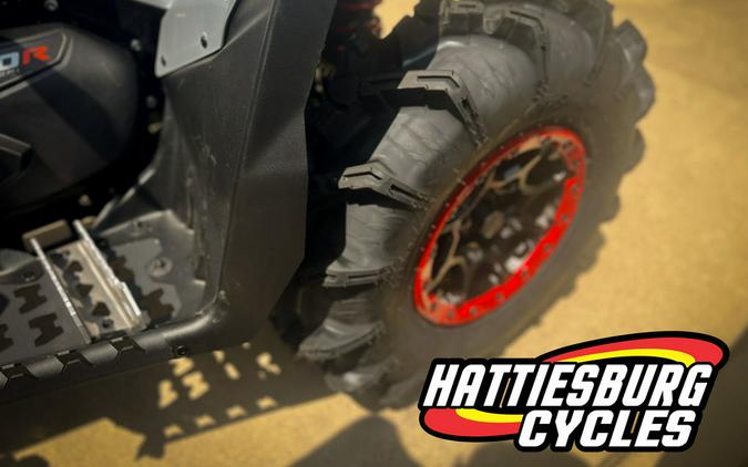 2026 Can-Am Renegade X Mr 1000 R Hyper Silver & Legion Red