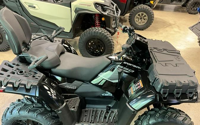 2024 Polaris® SPORTSMAN TOURING 850 - ONYX BLACK Base