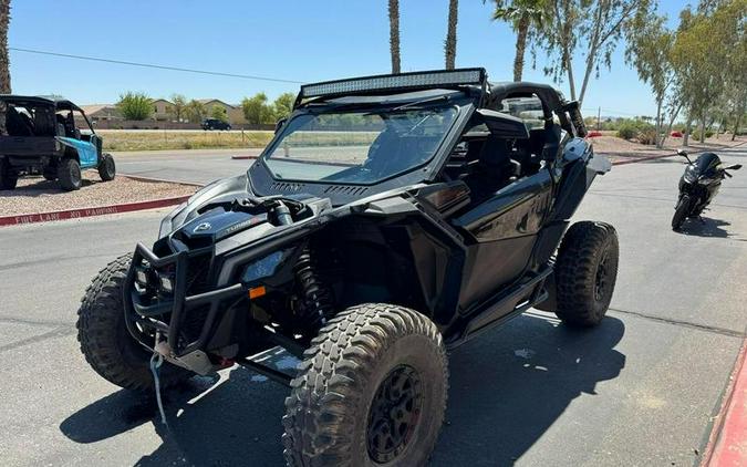 2017 Can-Am® Maverick™ X3 X™ RS Turbo R Triple Black