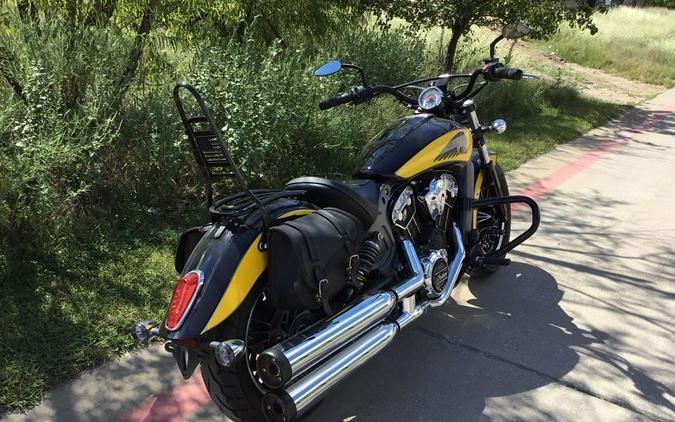 2019 Indian Motorcycle® Scout® Icon Series Thunder Black/Indian Motorcycle Yellow