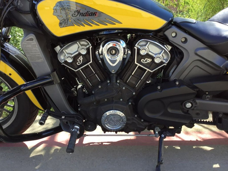 2019 Indian Motorcycle® Scout® Icon Series Thunder Black/Indian Motorcycle Yellow