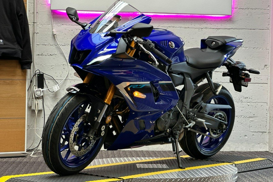 2025 Yamaha YZF-R7