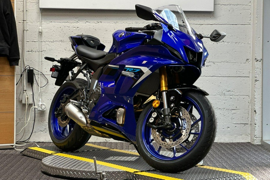 2025 Yamaha YZF-R7