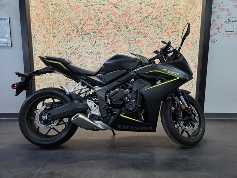 2026 Honda CBR650R E-Clutch