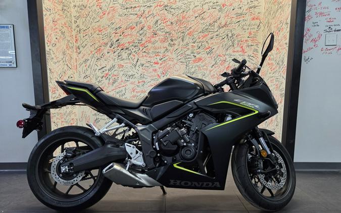 2026 Honda CBR650R E-Clutch