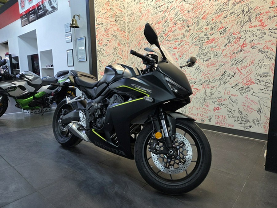 2026 Honda CBR650R E-Clutch