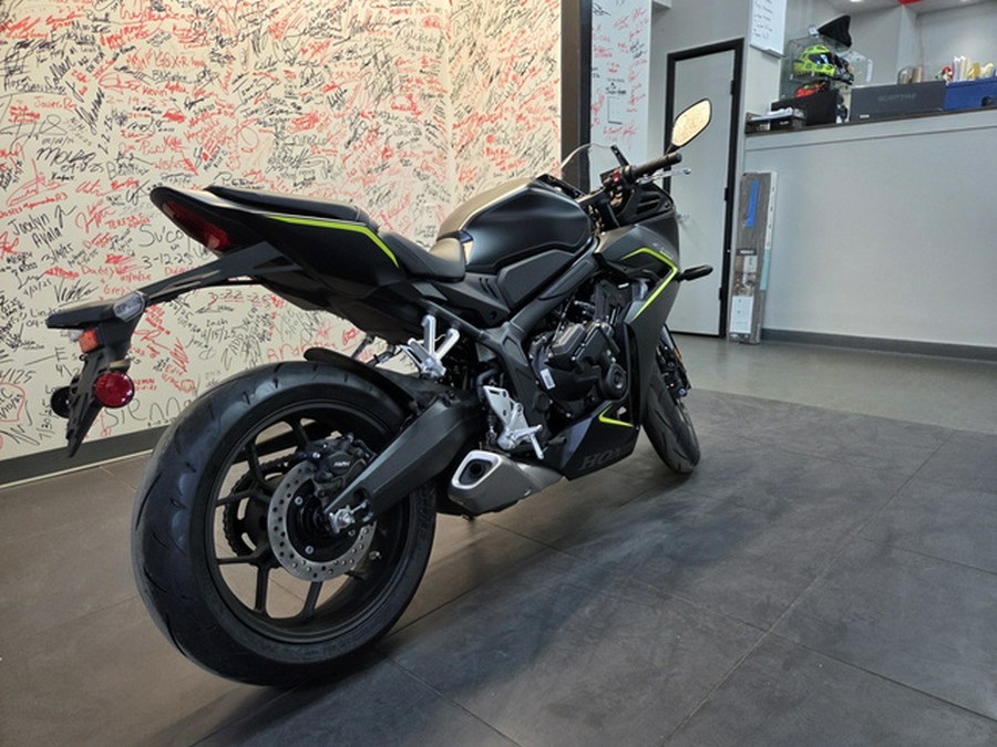 2026 Honda CBR650R E-Clutch