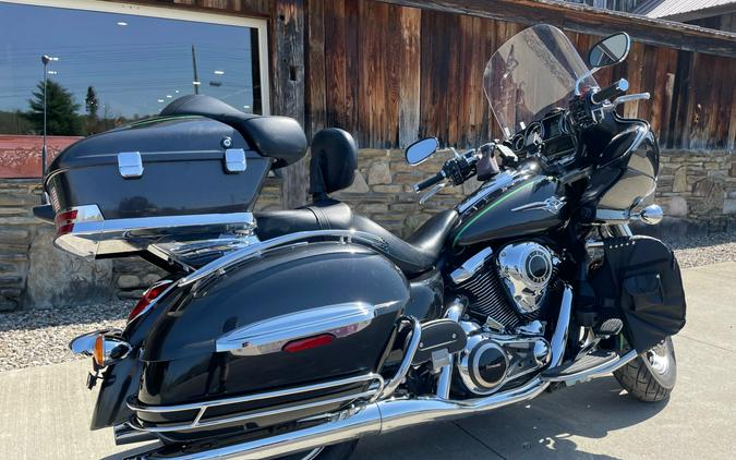 2015 Kawasaki Vulcan® 1700 Voyager® ABS Black