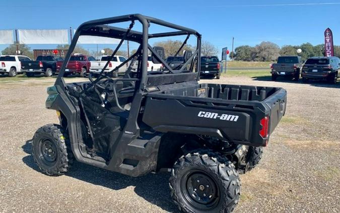 2024 Can-Am® Defender HD9