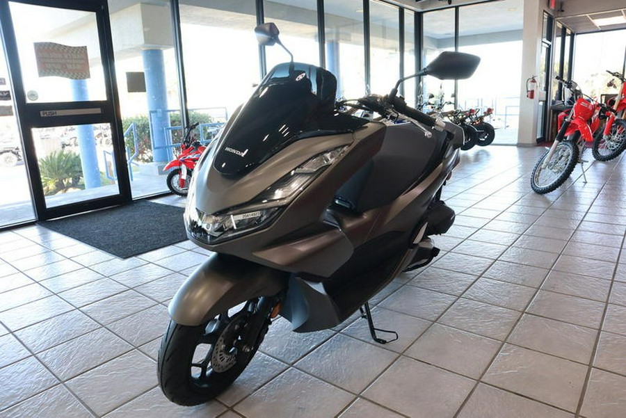 2024 Honda® PCX