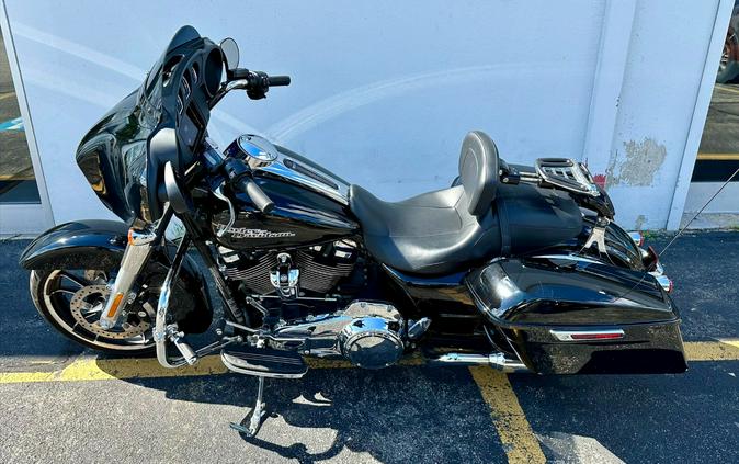 2020 Harley-Davidson Street Glide