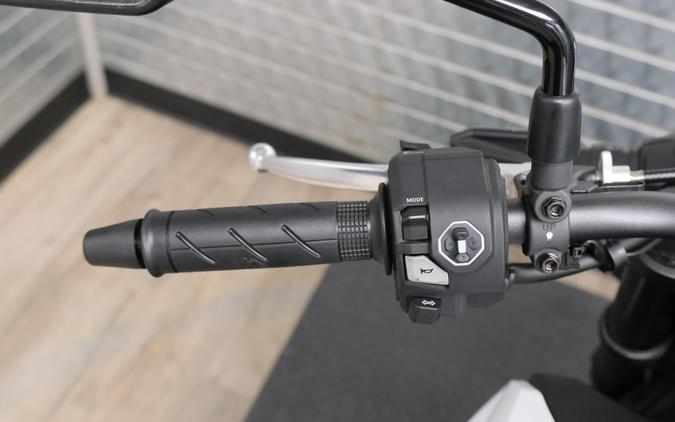 2025 HONDA CB750 HORNET